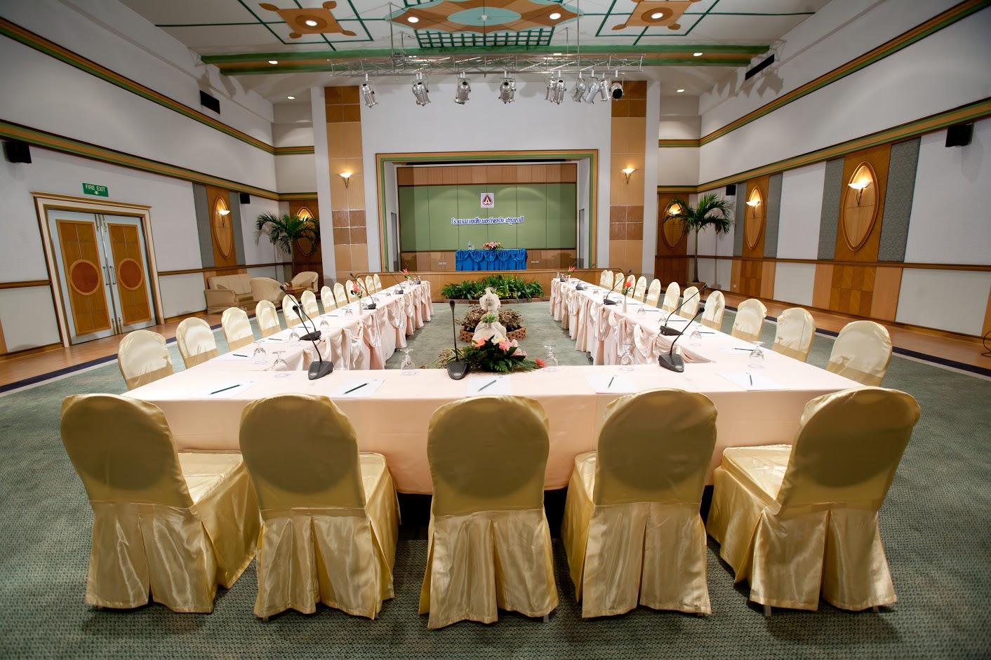 Airport Hotel