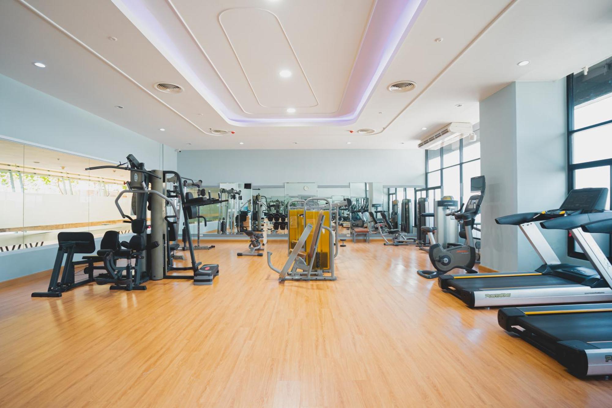 Airport Hotel 5*